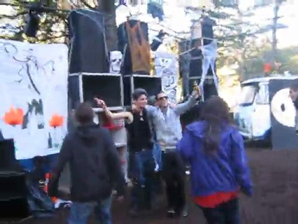 HALLOWEEN PARTY-PAFUTEK VS PHONETIK