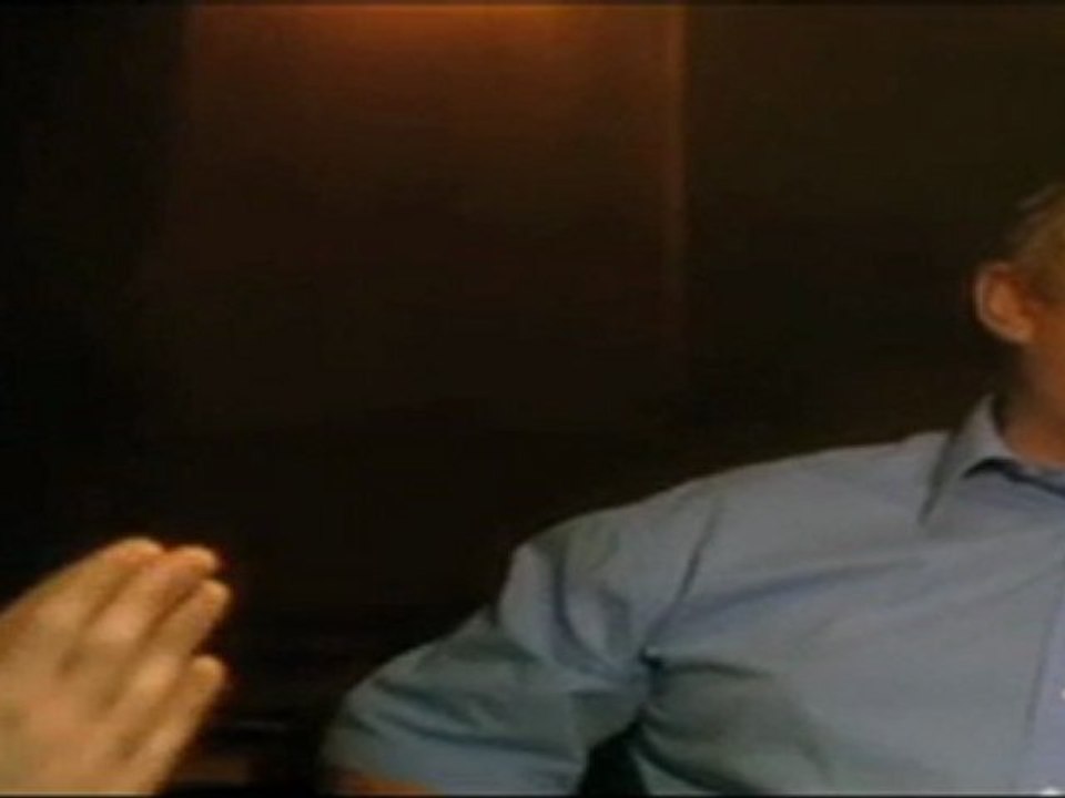 Derren Brown plays cards