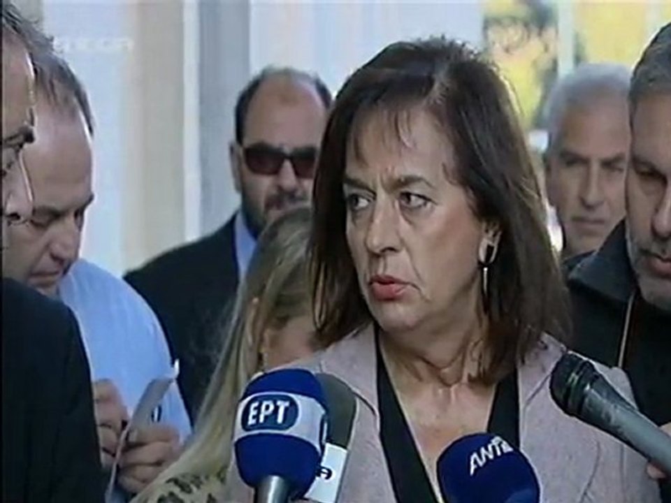 Βάσω Παπανδρέου για πρόωρες εκλογές