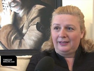 Souha Arafat sous le coup d'un mandat d'arrêt international