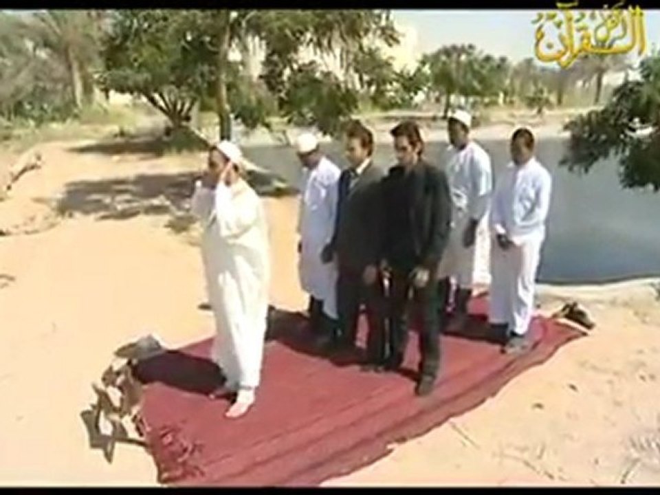 أنشودة مع كل أذان
