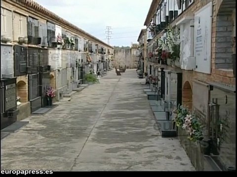 Lápidas de Buñol recuerdan aficiones de difuntos