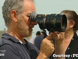 Spielberg and Paltrow in Italian speedboat trouble.