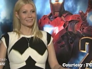 Gwyneth Paltrow considers boob job