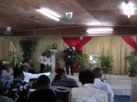 2 CULTE A L'EGLISE GOSHEN TERRE FERTILE LIBREVILLE 01