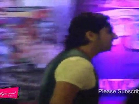 SHAKAL PE MAT JA First Look #1