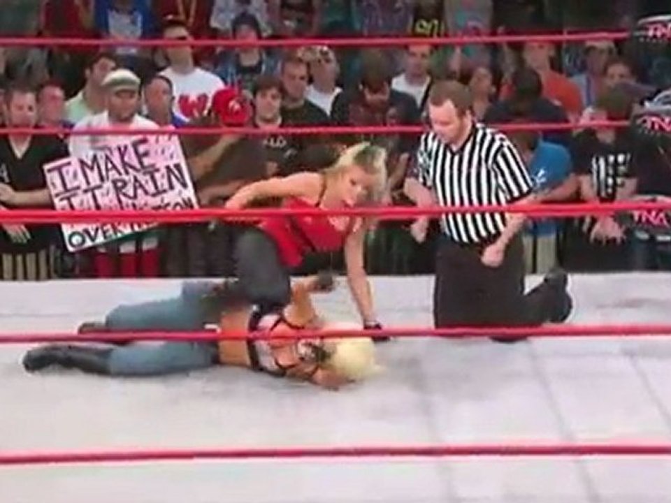 Angelina Love vs Madison Rayne (TNA Xplosion)