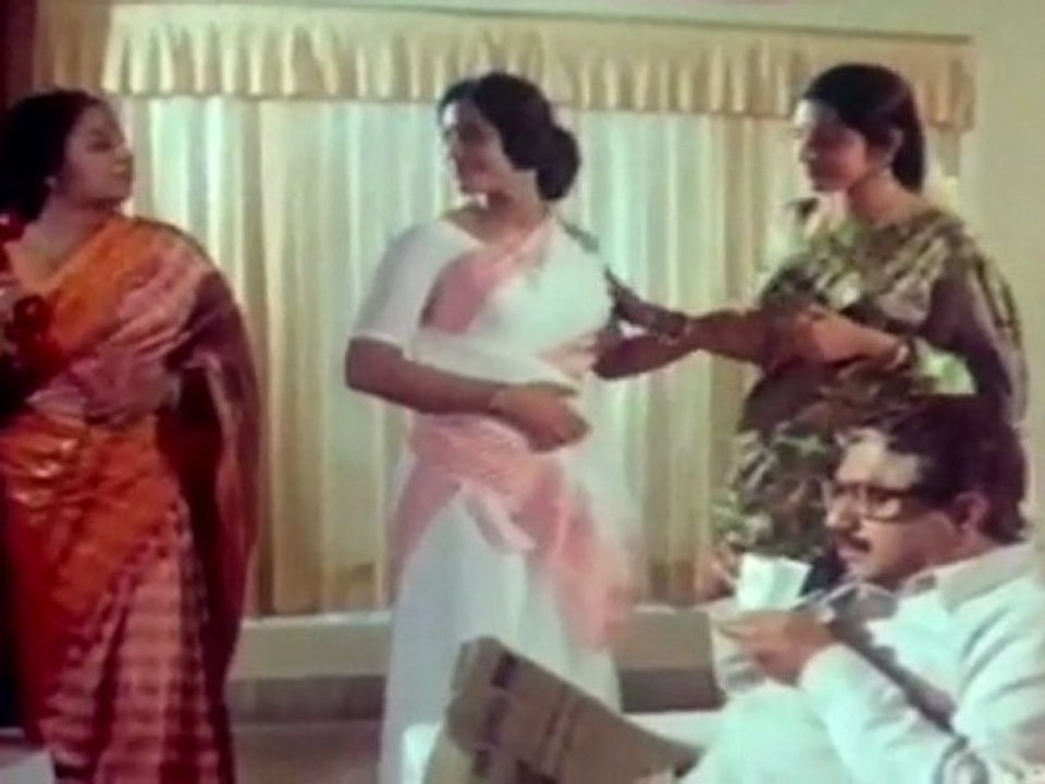 Pakalil Oru Iravu-scene 10.mov