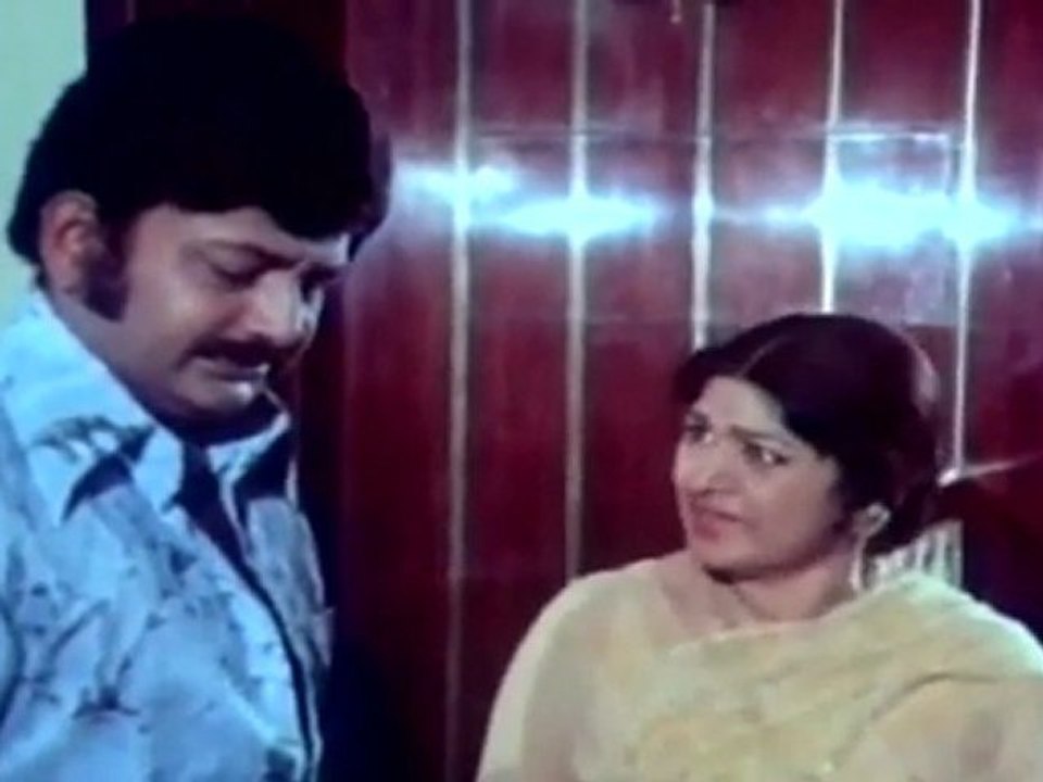 Pakalil Oru Iravu-scene 17.mov
