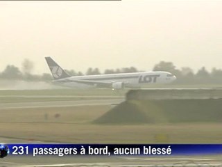 Pologne: atterrissage d'urgence d'un Boeing, pas de blessé