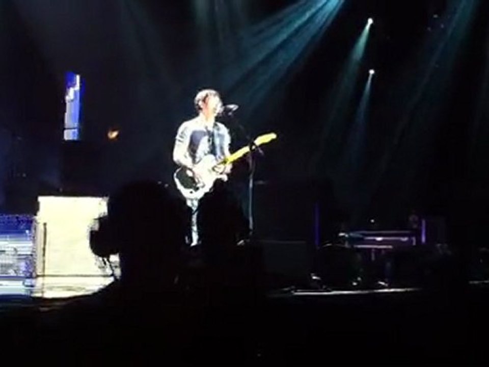 Out Of My Mind - James Blunt (Genève - 31.10.2011)