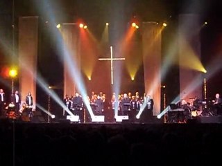 "Les prêtres" -  Au commencement (Zénith de Lille, 29 octobre 2011)