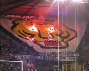 Fransa tribünlerinden leziz bir şov
