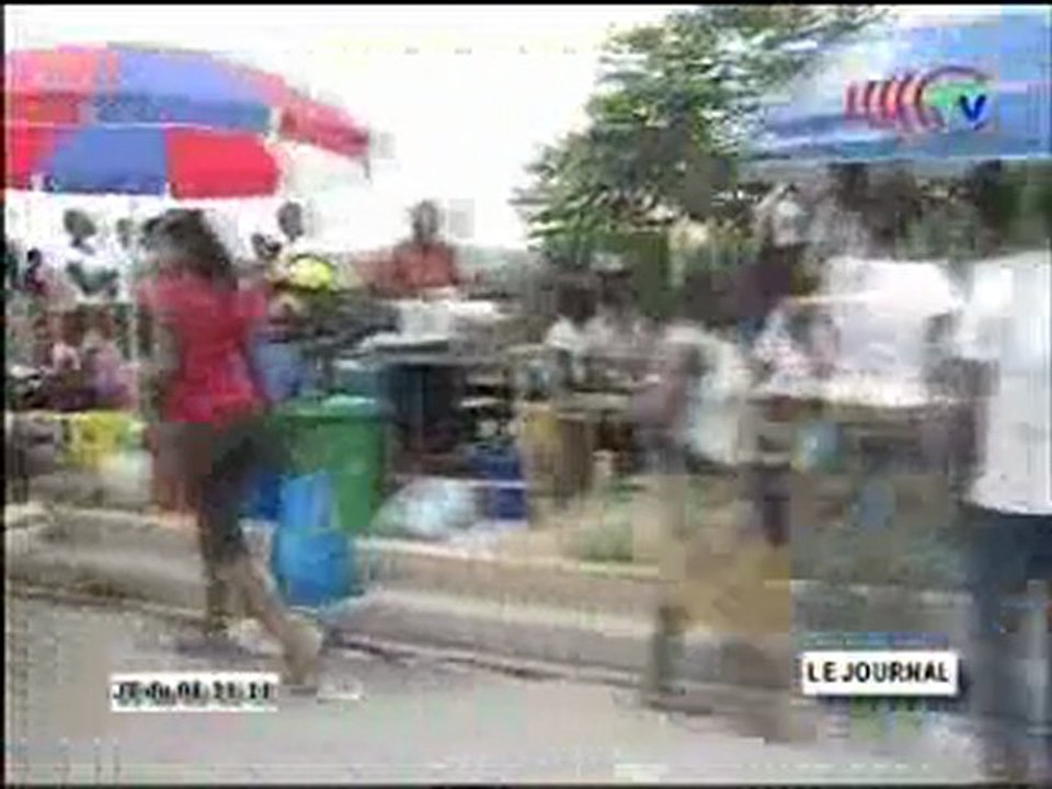 Zoom sur le marché de fortune et les nettoyeurs de tombes à Itatolo