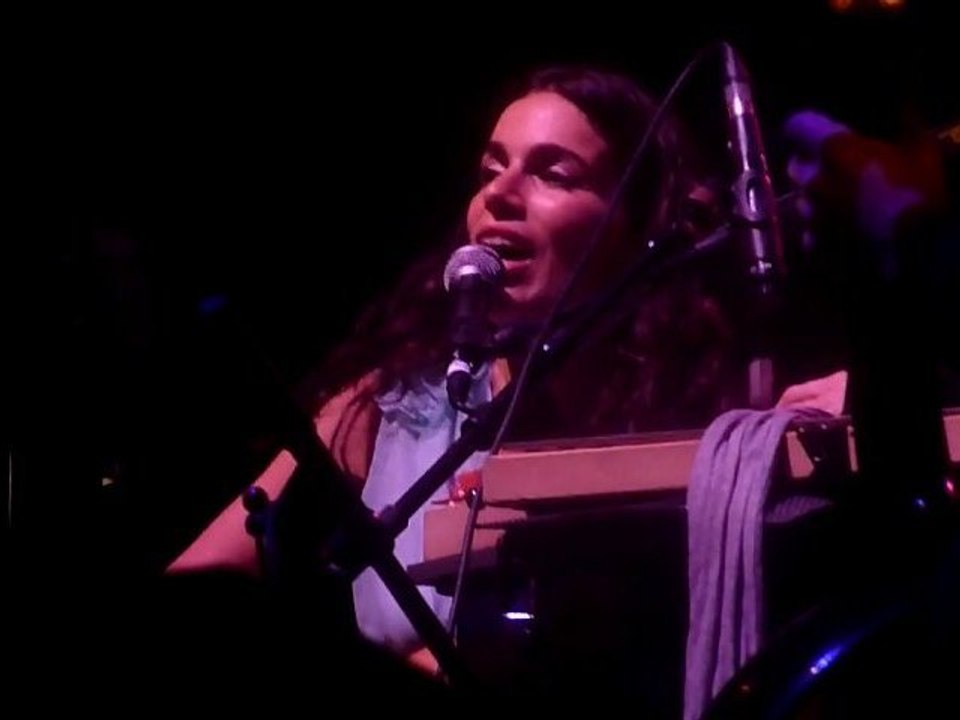 Yael Naim - New Soul - Olympia 2011
