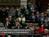 Parlamento griego otorga voto de confianza a Papandreu