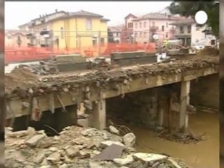 Ceneviz sokakları çamur deryası