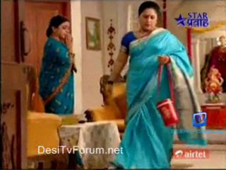Tujha Vin Sakhya Re - 5th November 2011 Video Watch Online PT1