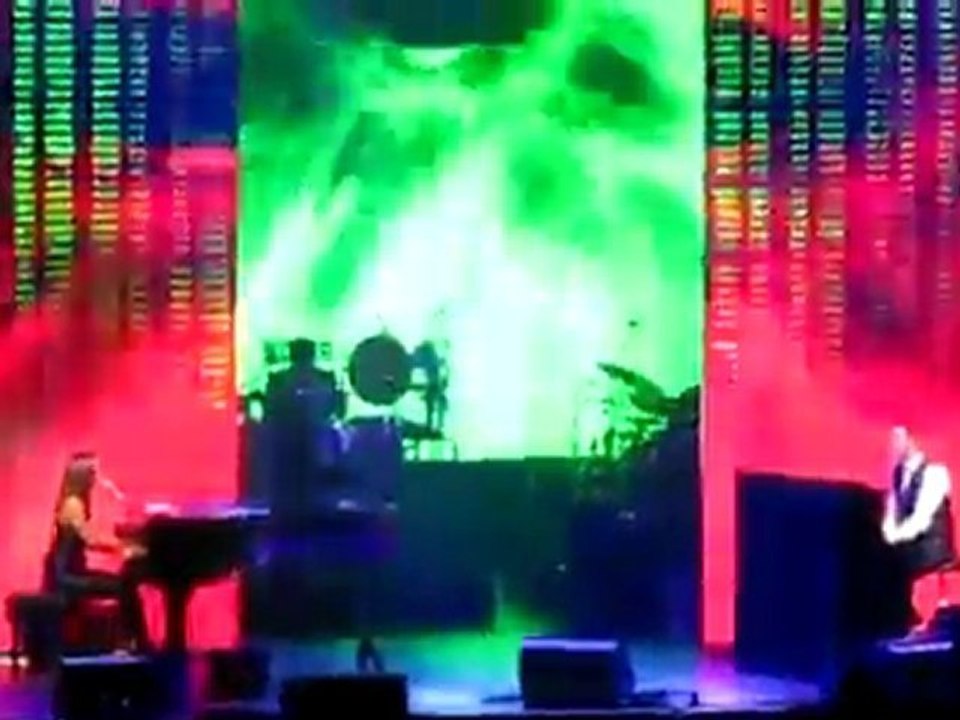 Coldplay Chris Martin & Alicia Keys 2009