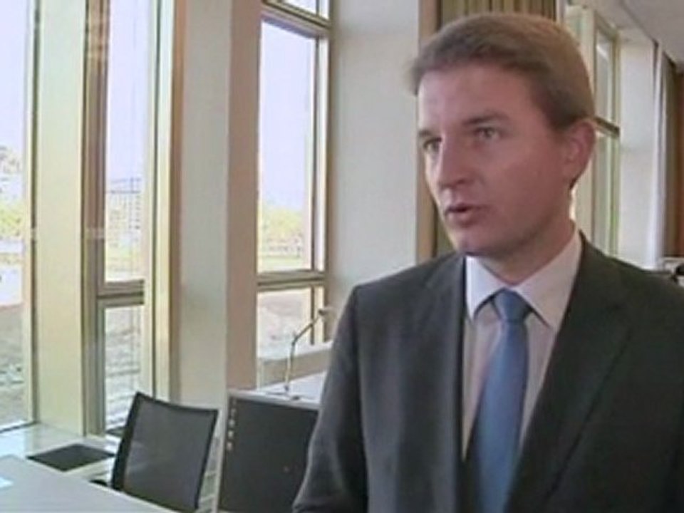 Greek chaos sparks global sell-off