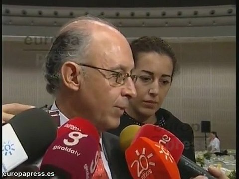 Montoro: Gobierno se equivoca al criticar a Grecia