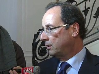 François Hollande réagit à l'incendie du siège de Charlie Hebdo