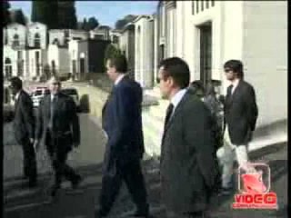 Napoli - De Magistris contro il 'caro estinto'