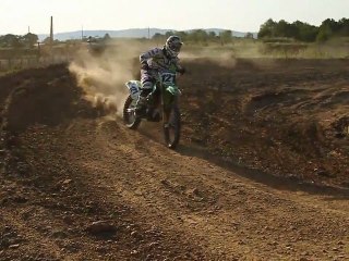 MOTOCROSS - L'impulsion assise par Xavier BOOG