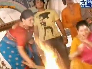 Choti Bahu Ke Set Pe