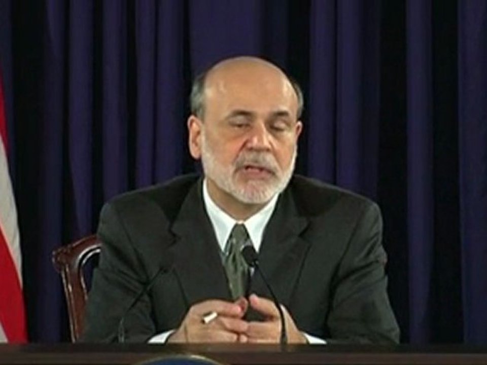 Fed cuts GDP forecast