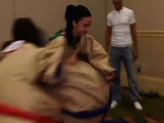 PCA 2010: Jayde Nicole and Sarah's Exciting Sumo Poker Fun at PokerStars 🎲