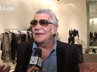 Vogue Italia - Fashion Night Out, Spring 2012 Milan | FTV