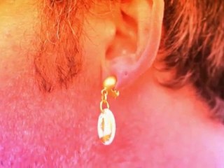 Porzellaner: Individueller Schmuck aus Porzellan