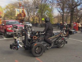 Tower Heist - BTS: "Parade"