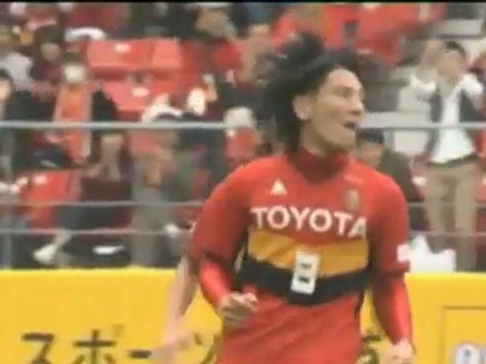 J-league - kashiwa behält spitzenplatz