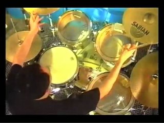 Extrait de La batterie hard & heavy à la manière de...