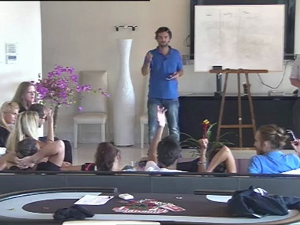 Cours de poker par Yoann Aube J18 P1