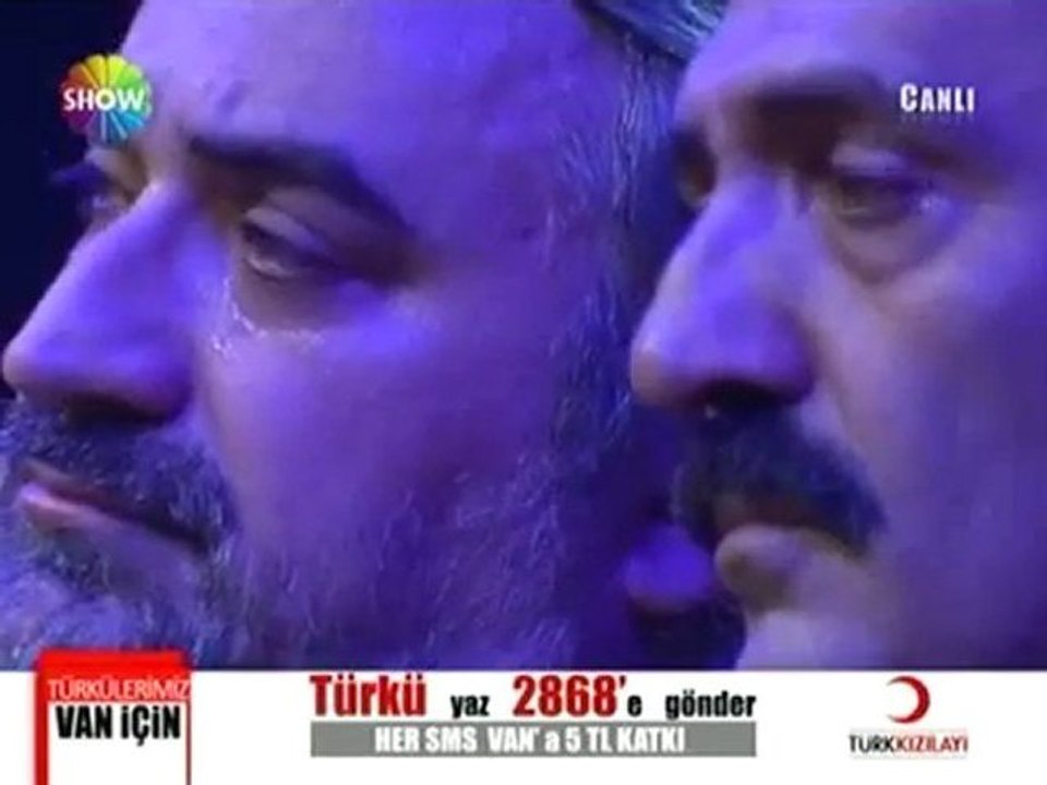 Yılmaz Erdoğan'dan ağlatan Van şiiri