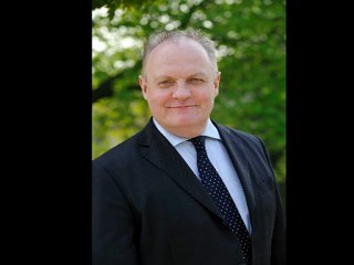 François Asselineau BEUR FM  1/3 du 27/10/2011