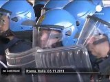 Anti-G20 protesters scuffle with police in Rome - no comment