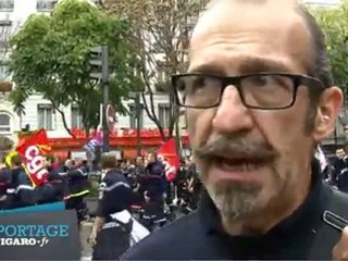 10 000 pompiers Pro crient leur colère à Paris