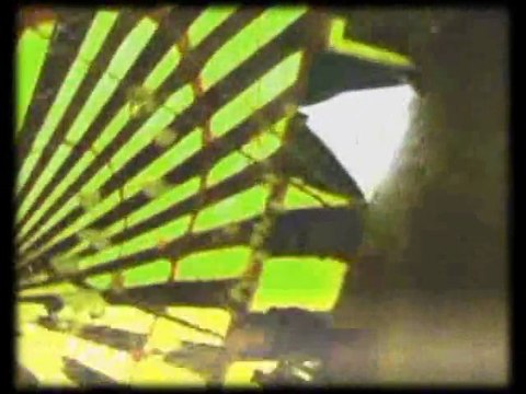 dislokés sous chapiteau / 29.10.11 Boo Esotherik , Kandeu Astral Ipy Tek ,TataÏ ..et pleins d'autres .. mistiktortol stand atebas _ dreadlocks avec une de mes tentures Cilexlamistika cecile