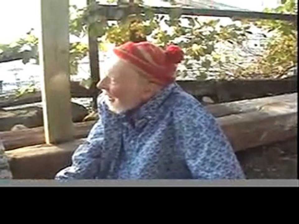 Pete Seeger and Bernice 7 0f 9