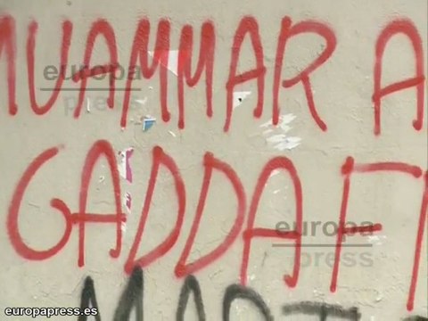 Aparecen pintadas de mártir sobre Gadafi