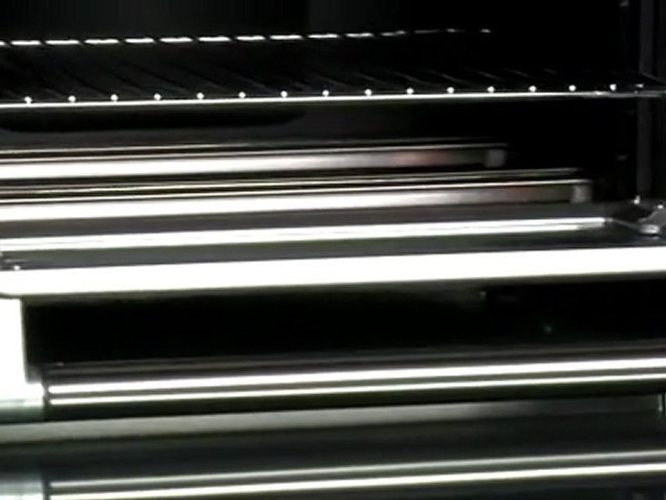 Breville BOV800XL The Smart Oven 1800-Watt Convection Toaster Oven with Element IQ