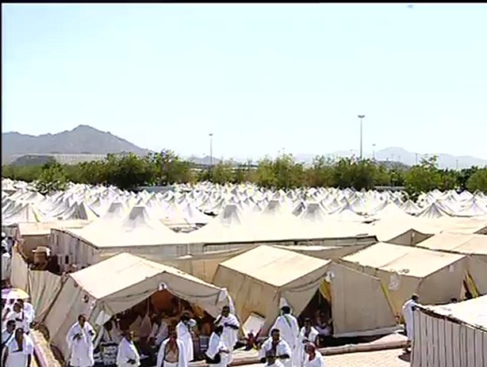 Diyanet işleri başkanı Prof. Dr. Mehmet Görmez Arafat Duası LOGOSUZ 5-11-2011