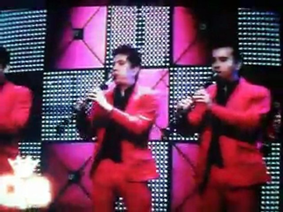 LA ORIGINAL BANDA EL LIMON EN EL PROGRAMA QUE QUIERE LA BANDA....CANTANDO RITMO ORIGINAL