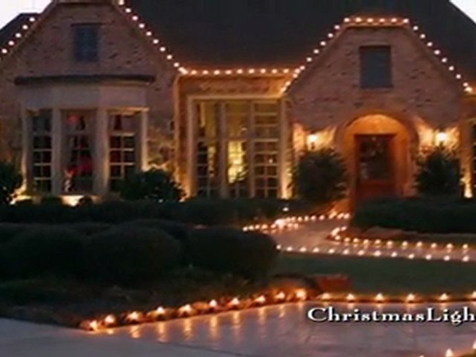 Hire a Holiday Lighting Installer inMinneapolis, Minnesota