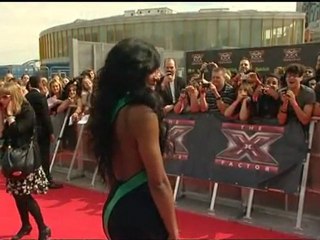 Kelly Rowland loves Jedward's bottoms