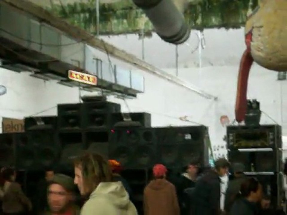 10-13.04.2009 Pasquatek 09: Brutal toys sound